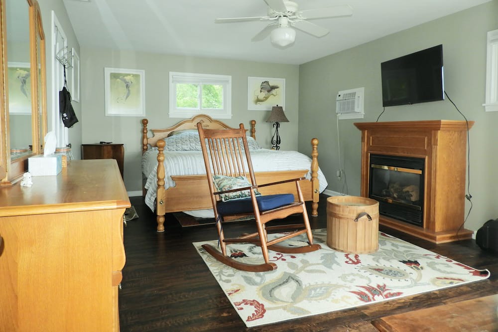 Photo of Bedroom in Geneseo