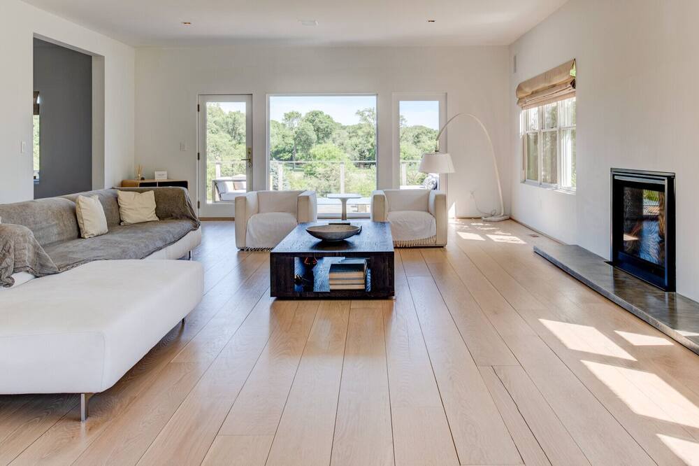 Photo of Livingroom in Eastport