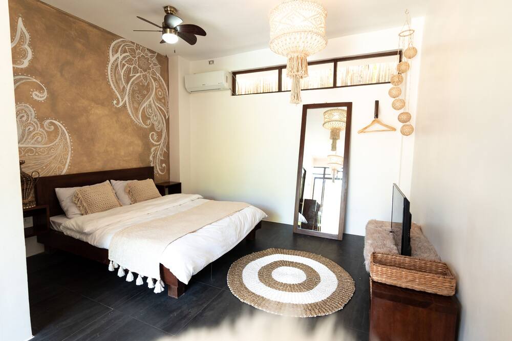 Photo of Bedroom in Catangnan