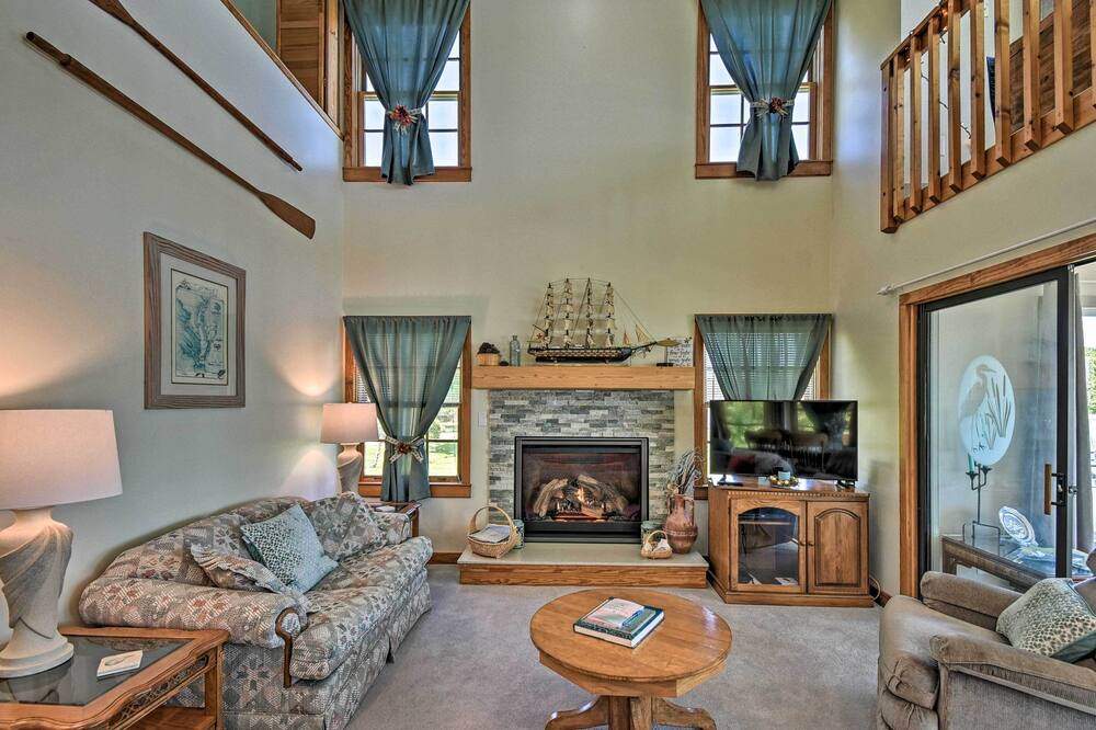 Photo of Livingroom in Port Haywood