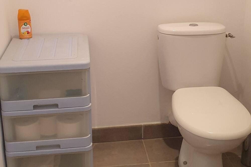 Photo of Bathroom in Concarneau