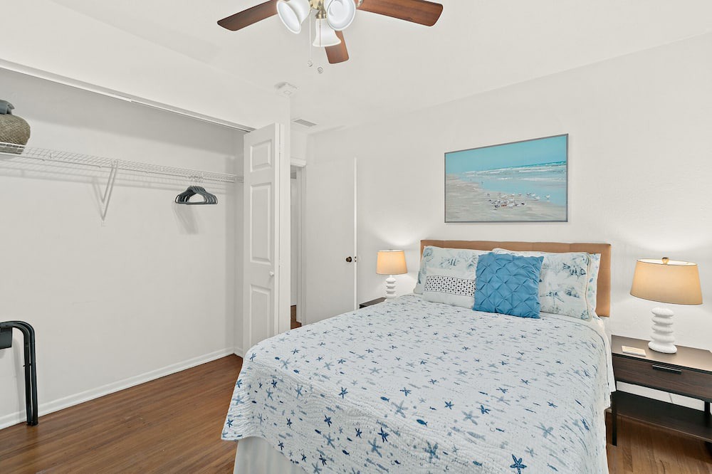 Photo of Bedroom in Cape Caneveral Beach Gardens