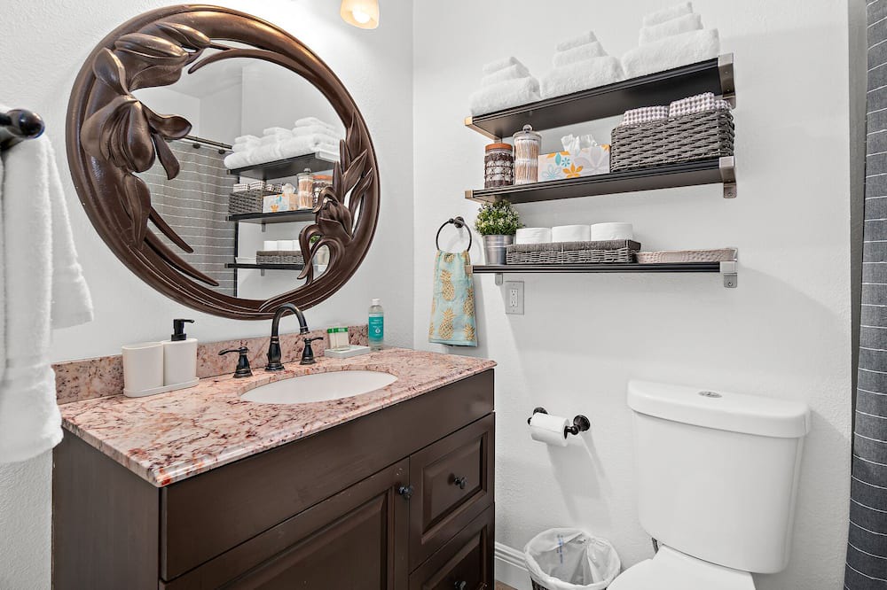 Photo of Bathroom in Cape Caneveral Beach Gardens