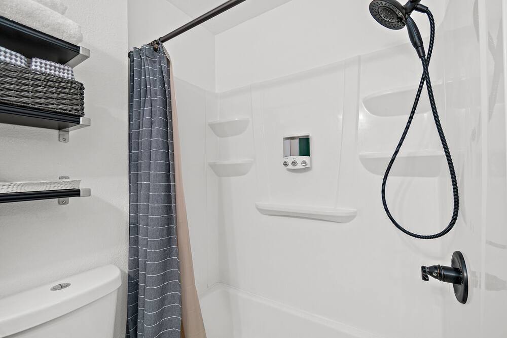 Photo of Bathroom in Cape Caneveral Beach Gardens