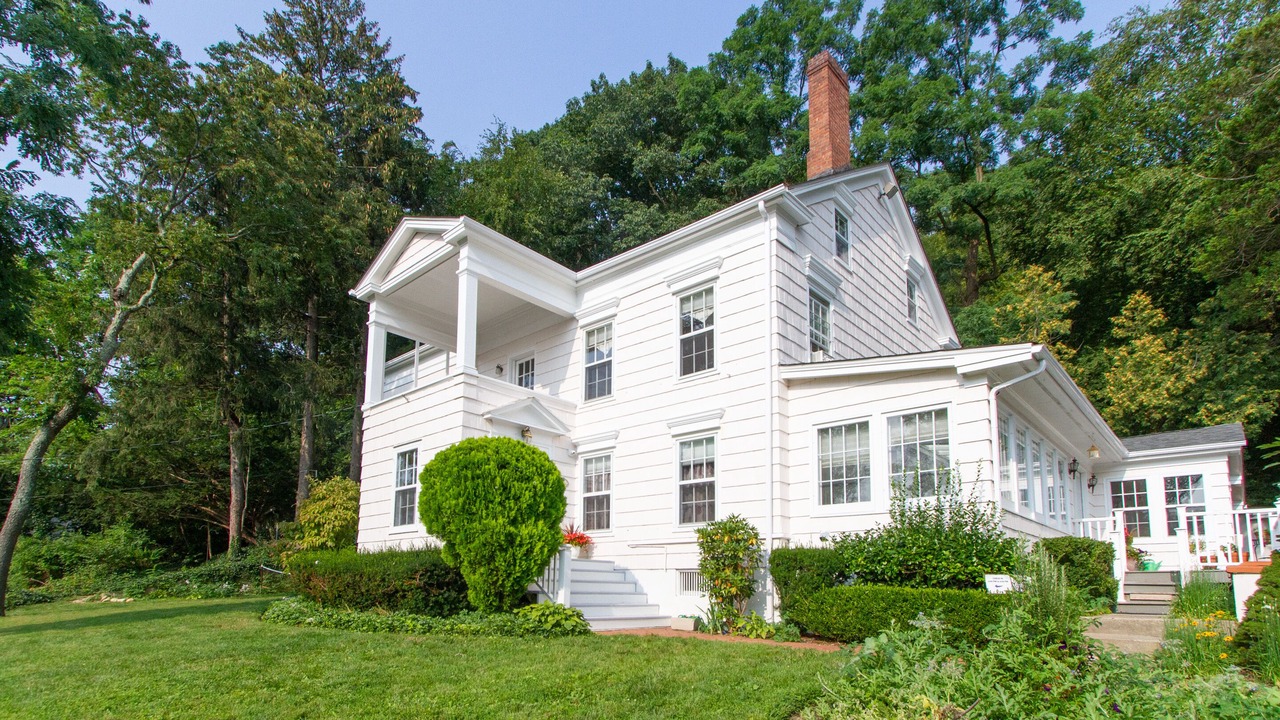 Photo of Outdoor in Cold Spring Harbor