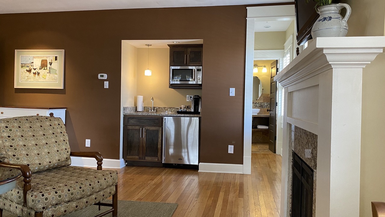 Photo of Livingroom in Bloomington
