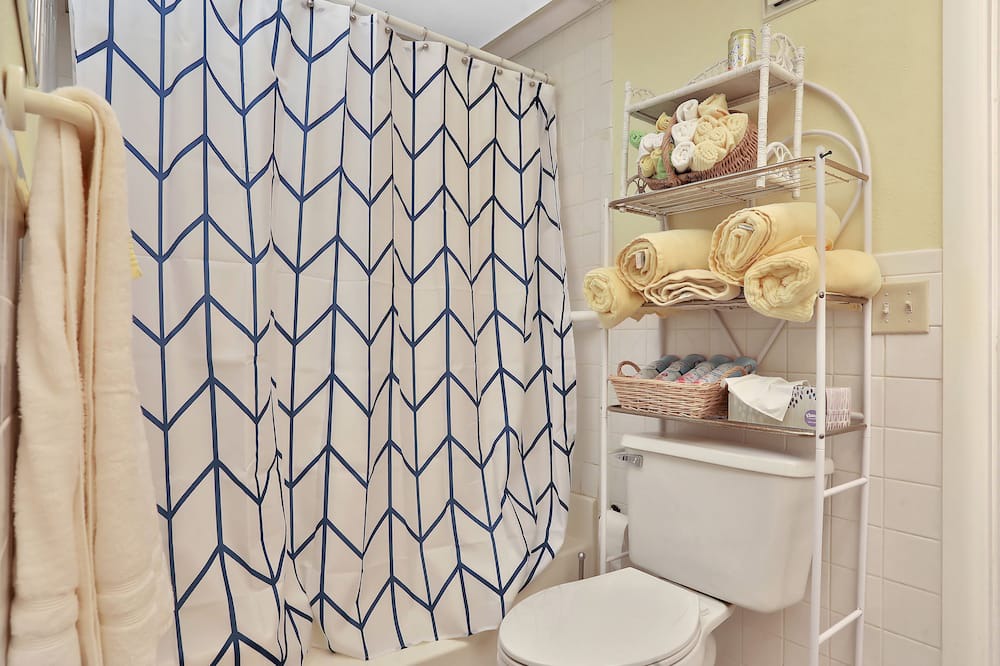 Photo of Bathroom in Cypress Gardens