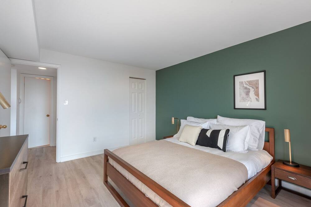 Photo of Bedroom in Foggy Bottom