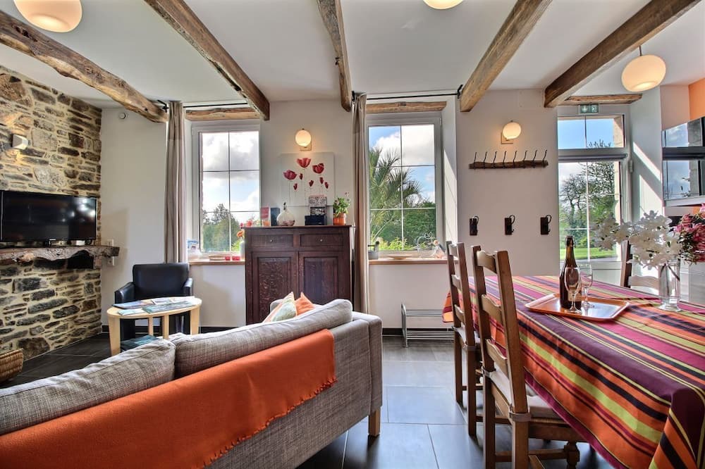 Photo of Livingroom in Camlez