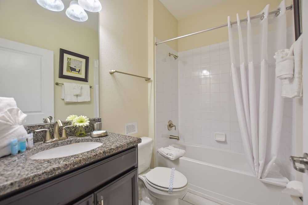 Photo of Bathroom in Loughman