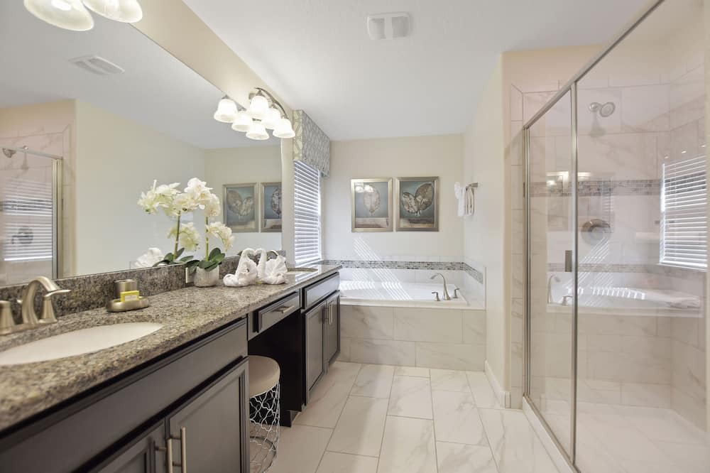 Photo of Bathroom in Loughman