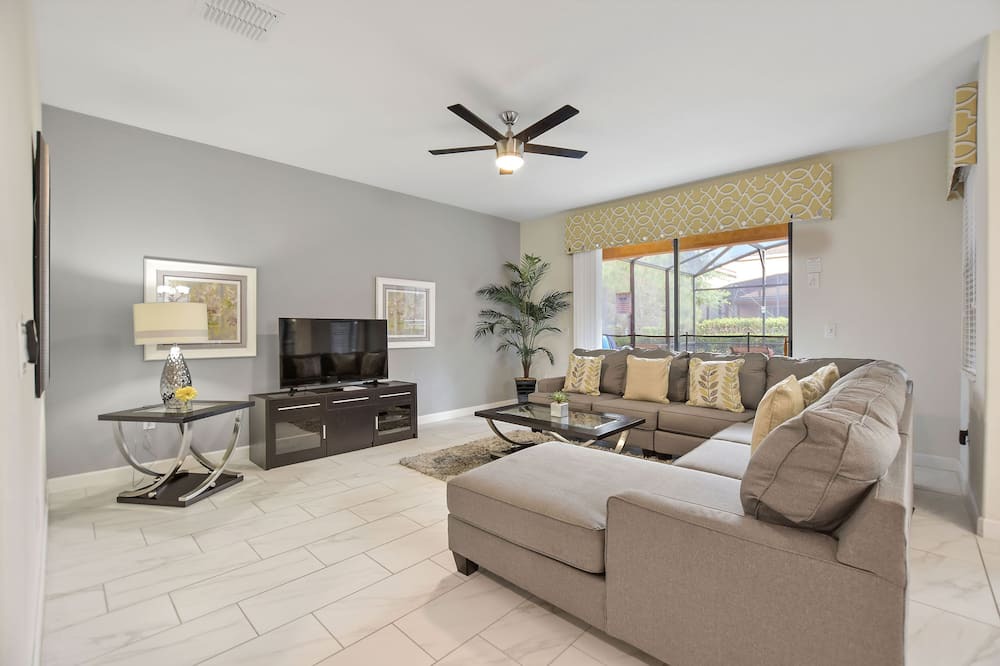 Photo of Bedroom in Loughman