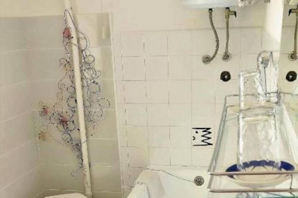 Photo of Bathroom in Sutivan