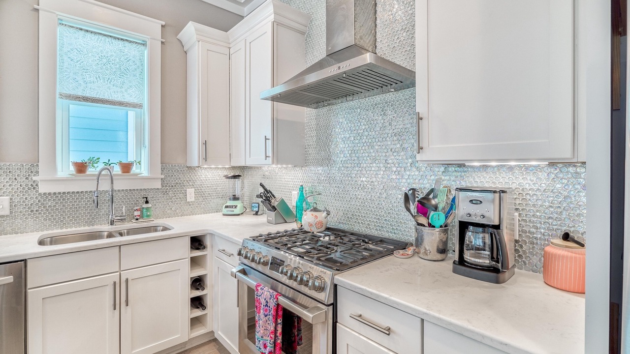Photo of Kitchen in Greenway Park