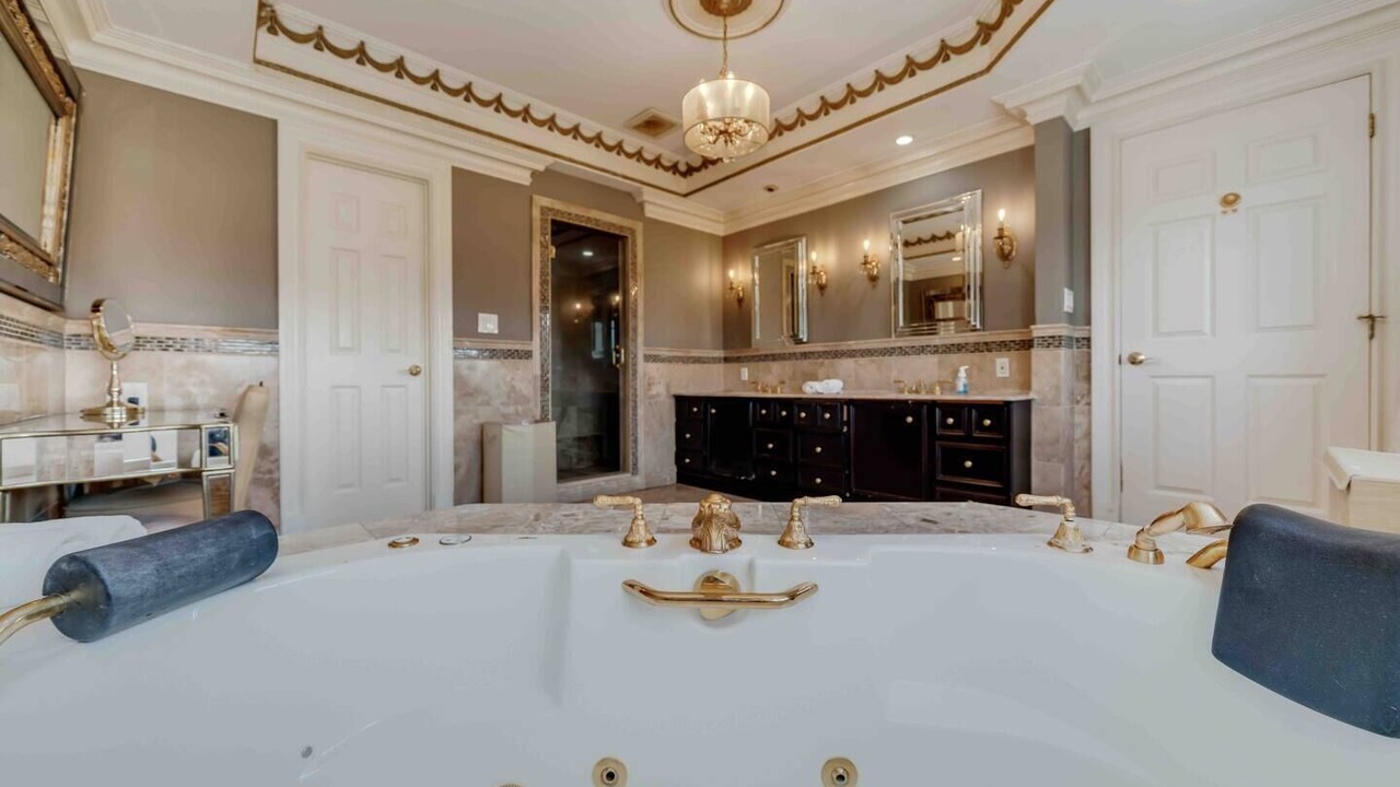 Photo of Kitchen in Glen Head