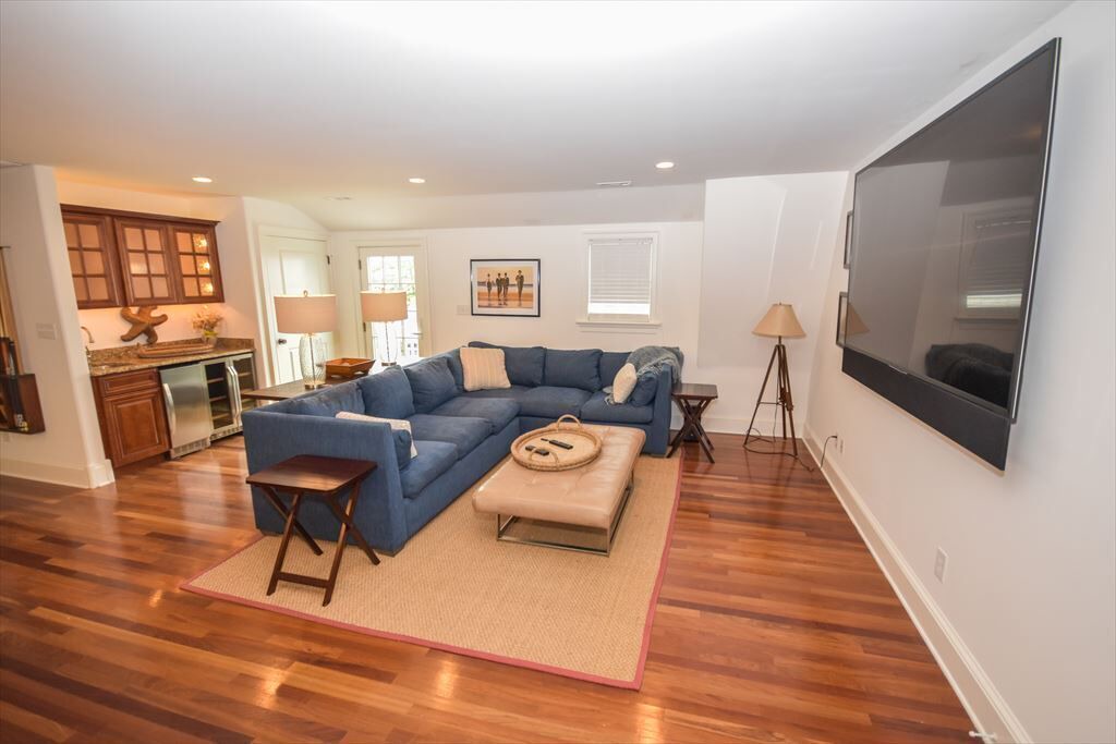 Photo of Livingroom in Admiral Estates