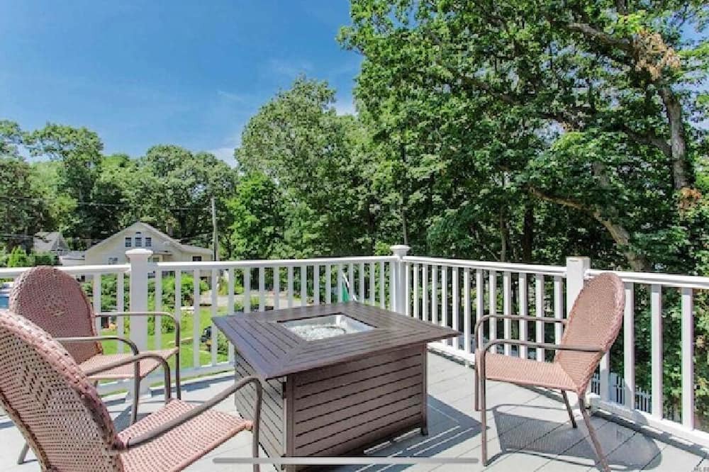 Photo of Patio Balcony in Miller Place