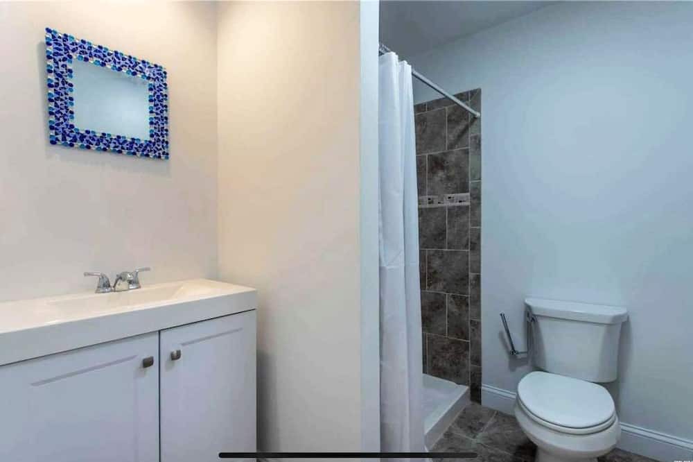 Photo of Bathroom in Miller Place