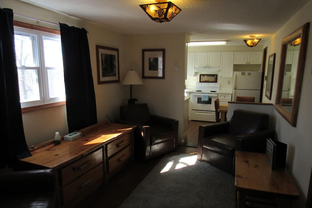 Photo of Livingroom in Wading River