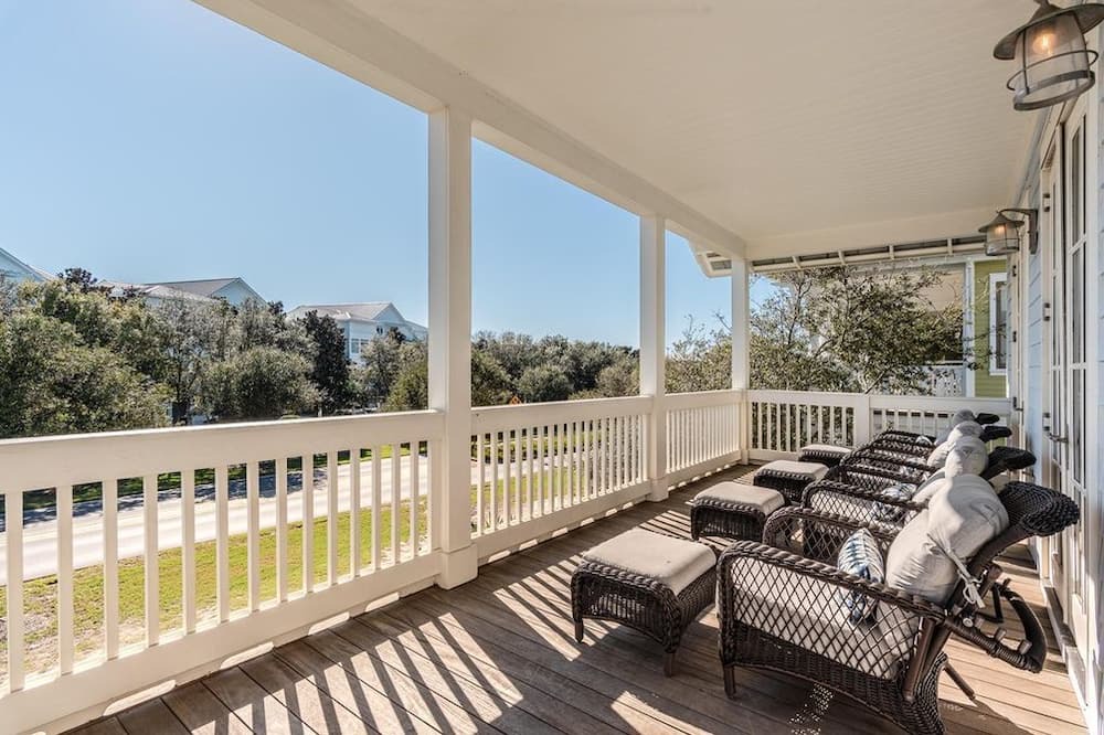 Photo of Patio Balcony in Beach District