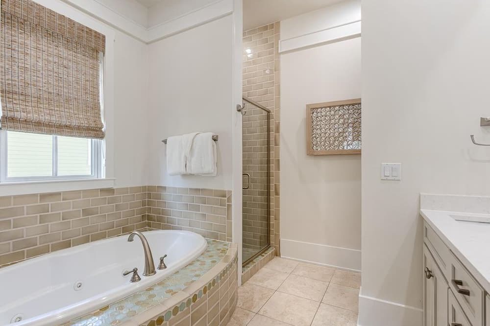 Photo of Bathroom in Beach District