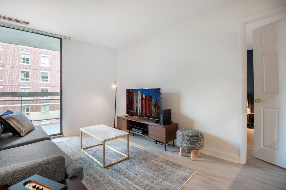 Photo of Livingroom in Foggy Bottom