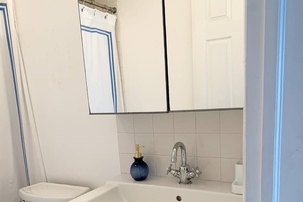 Photo of Bathroom in Baiting Hollow