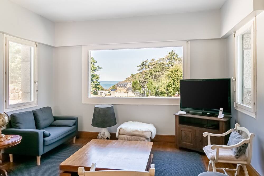 Photo of Livingroom in Planguenoual