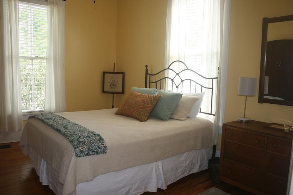 Photo of Bedroom in Madison