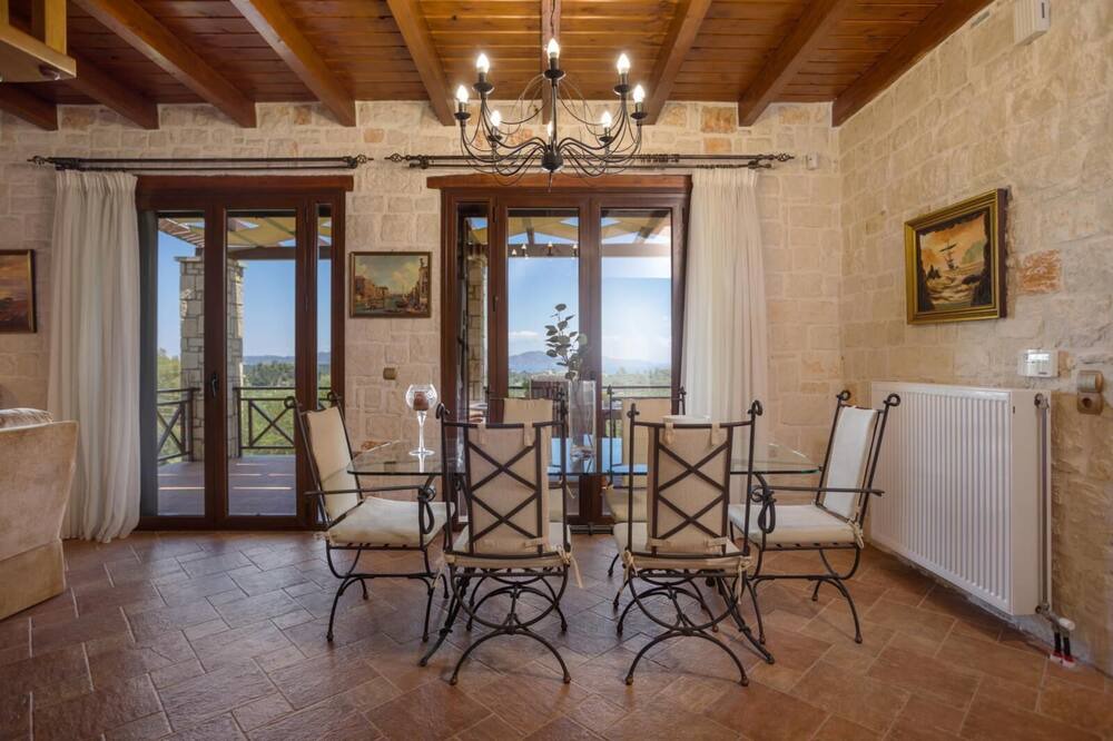 Photo of Kitchen in Lithakia