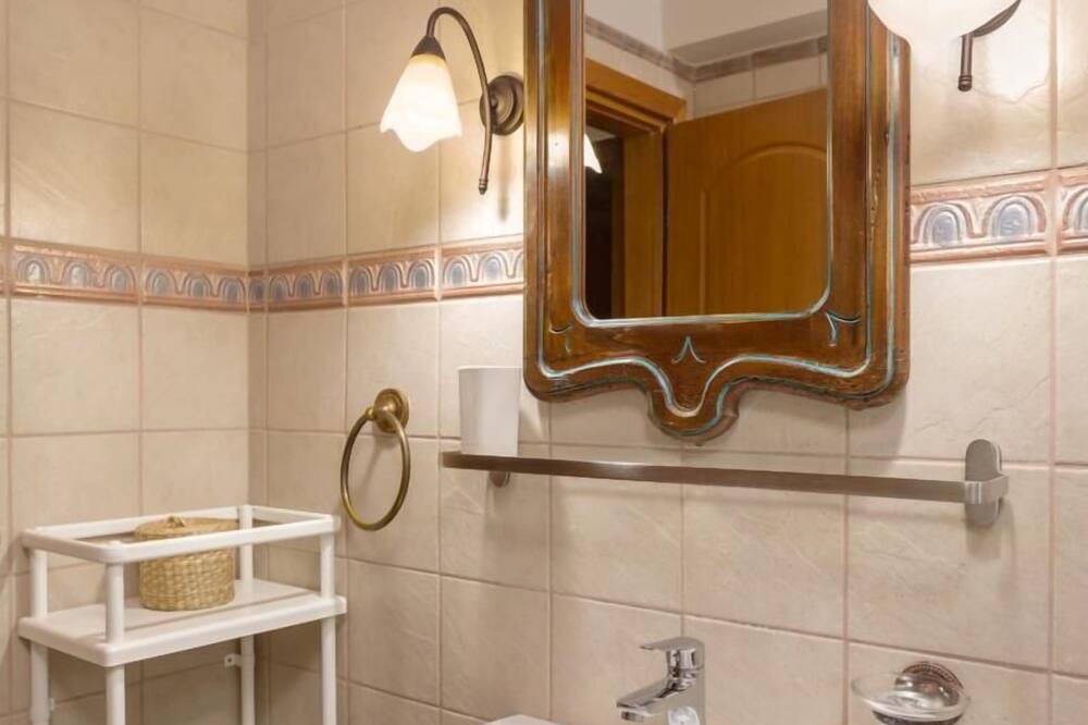 Photo of Bathroom in Lithakia