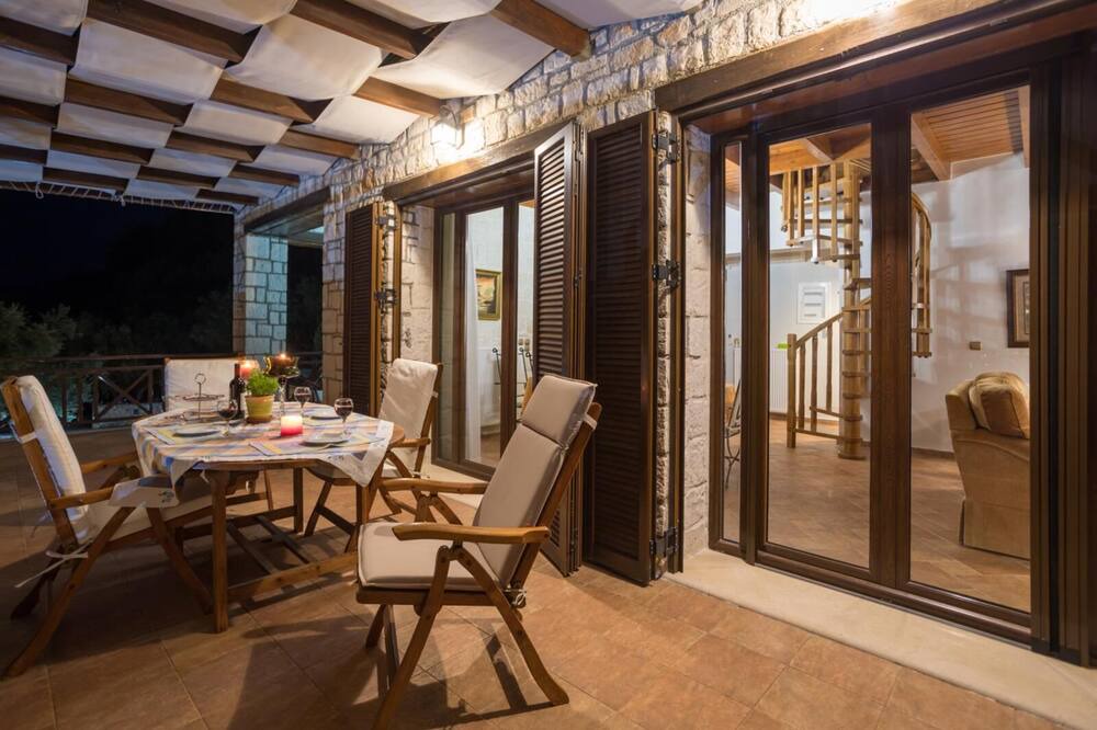 Photo of Patio Balcony in Lithakia
