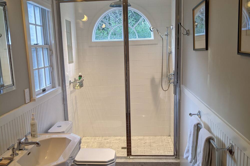 Photo of Bathroom in Bellport