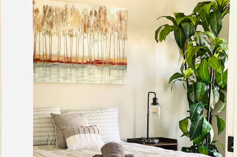 Photo of Bedroom in Warwick