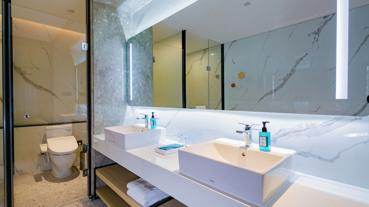 Photo of Bathroom in Yanta Qu
