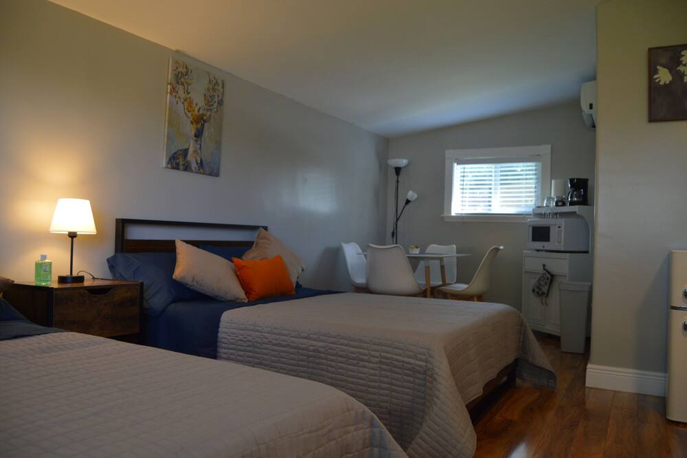 Photo of Bedroom in Davie