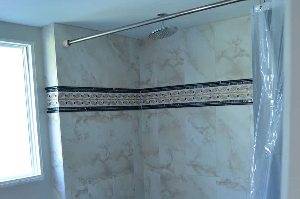 Photo of Bathroom in Davie