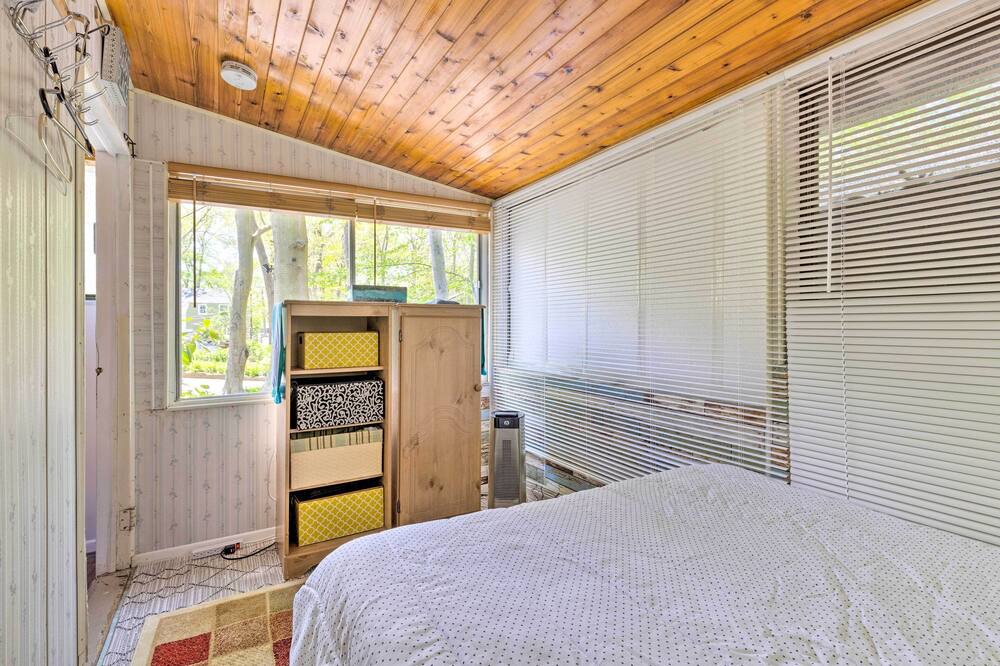 Photo of Bedroom in Baiting Hollow