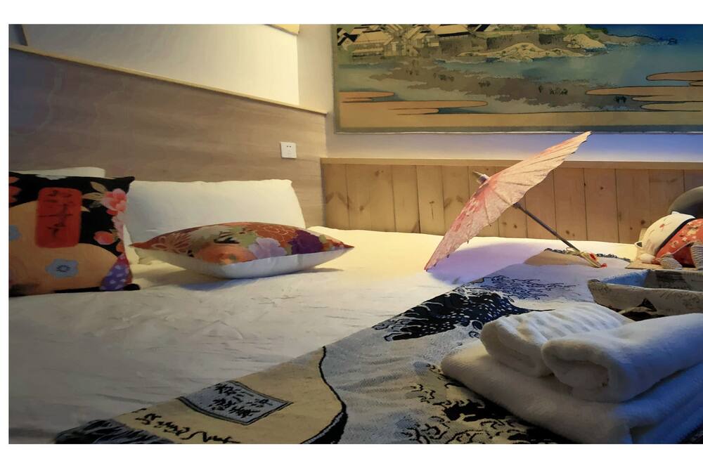 Photo of Bedroom in Huaihai Road Commercial Area
