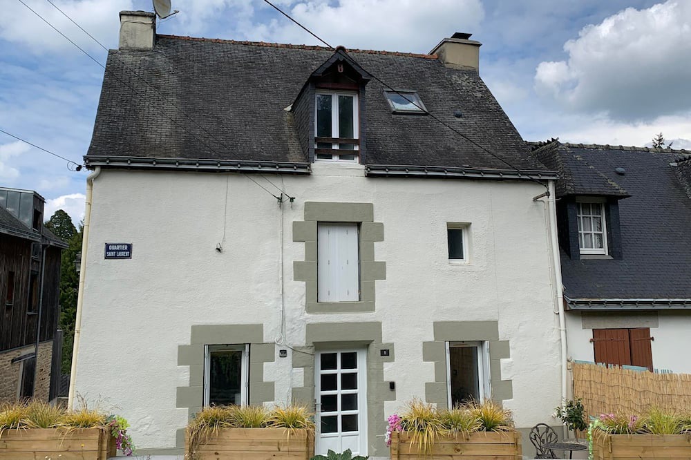 Photo of Outdoor in Josselin