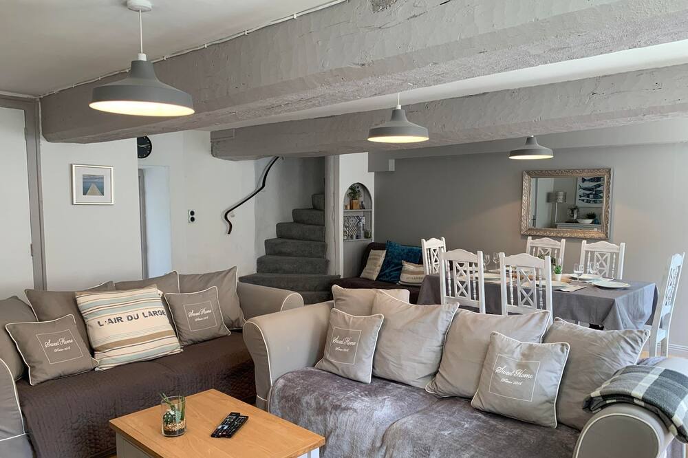Photo of Livingroom in Josselin