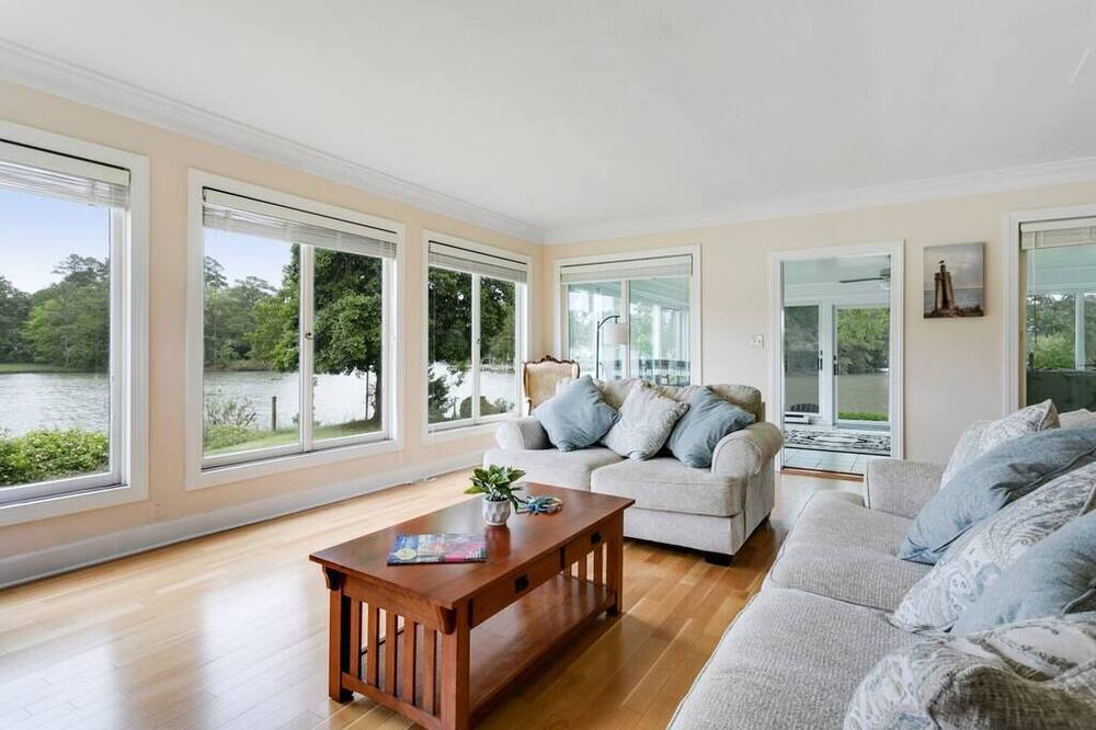 Photo of Bedroom in Mathews