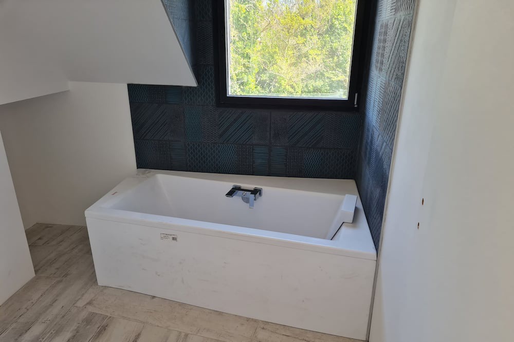 Photo of Bathroom in Treffiagat
