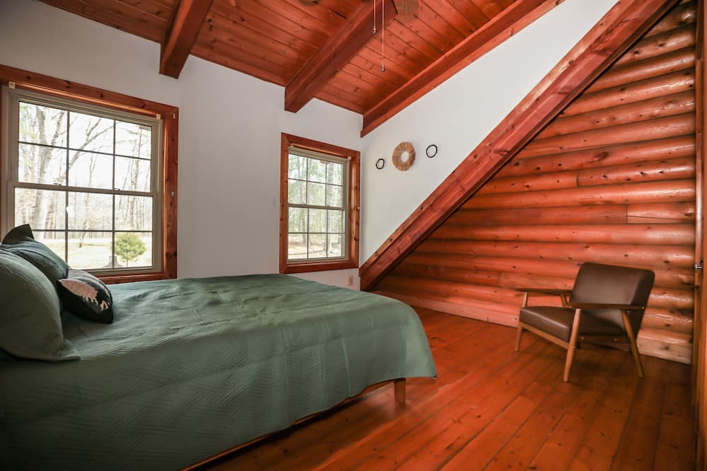 Photo of Bedroom in Haywood