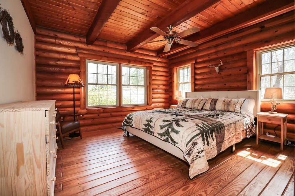 Photo of Bedroom in Haywood