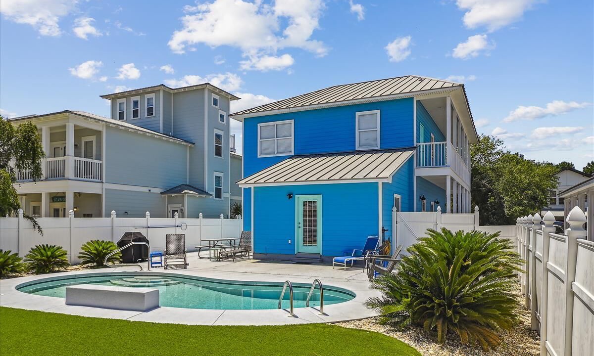 Photo of Outdoor in Village of Sugar Beach
