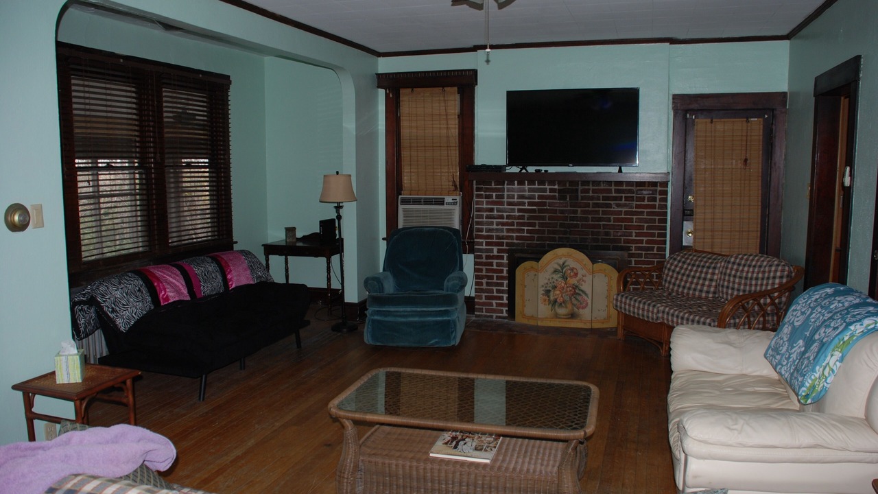 Photo of Livingroom in Cottage Line