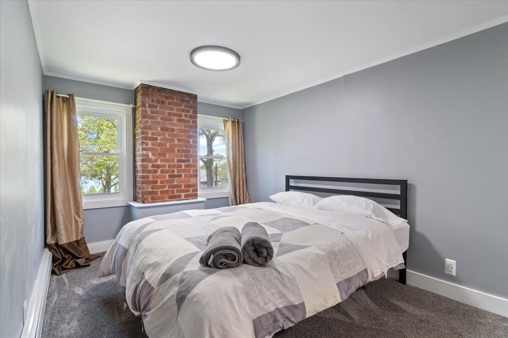 Photo of Bedroom in Ronkonkoma