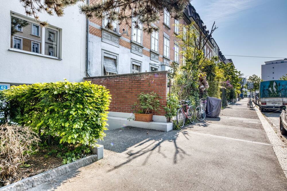 Photo of Outdoor in Iselin