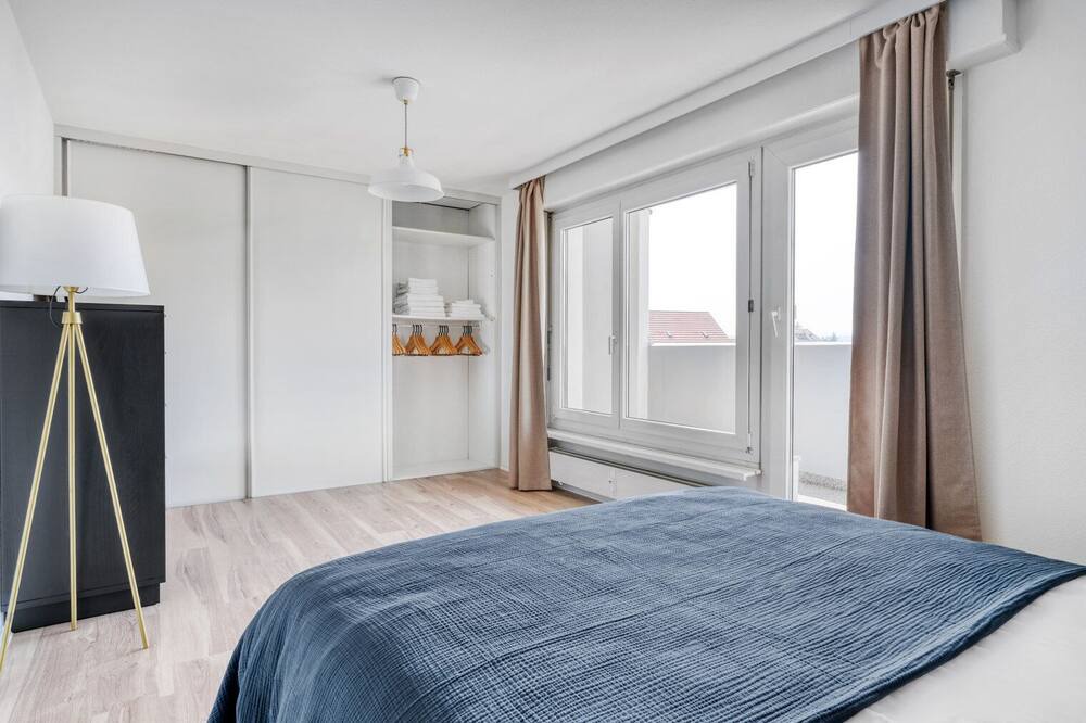 Photo of Bedroom in Iselin